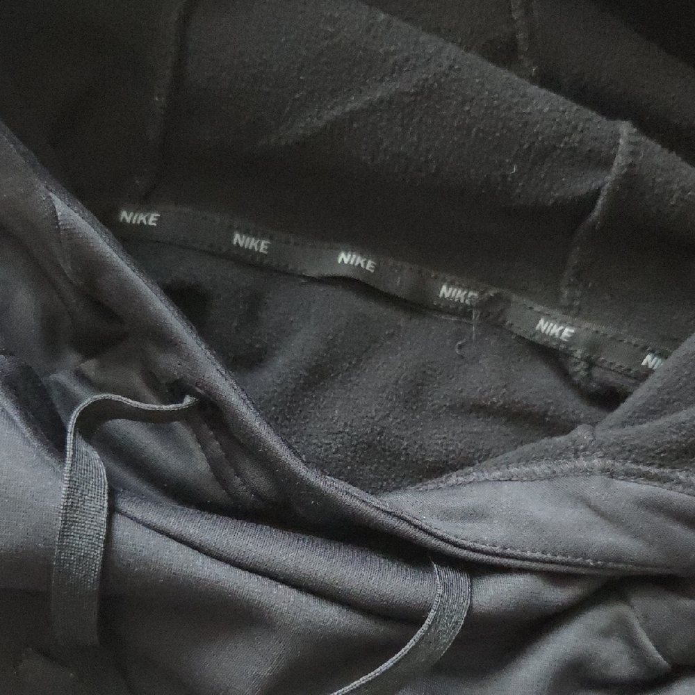 Nike Men's Black and White Hoodie - Picture 2 of 4